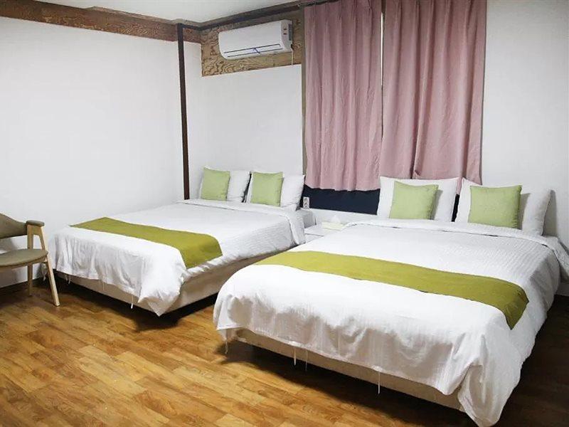 Jeju Miracle Hotel Екстер'єр фото