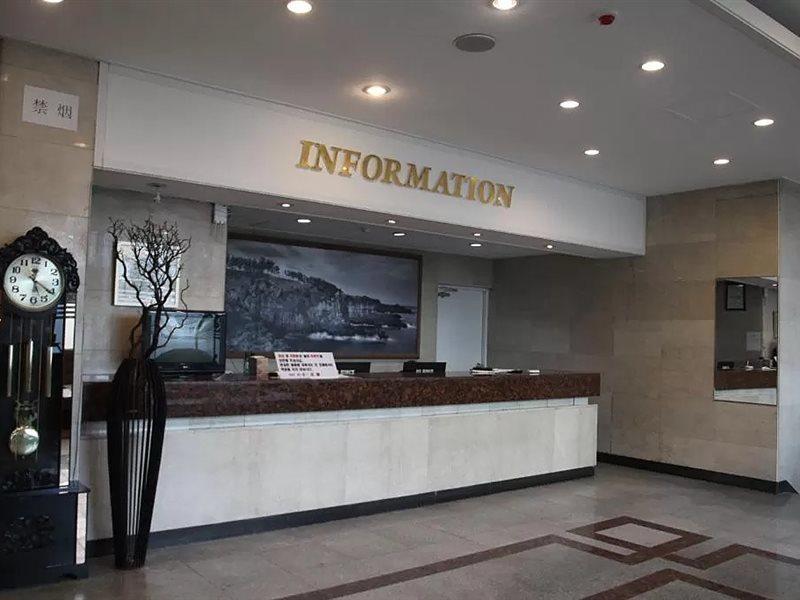 Jeju Miracle Hotel Екстер'єр фото
