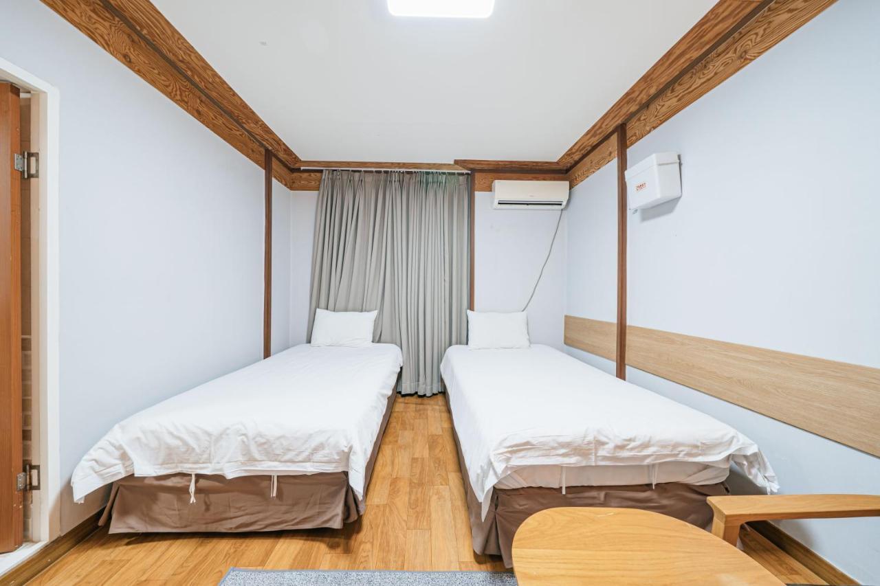 Jeju Miracle Hotel Екстер'єр фото