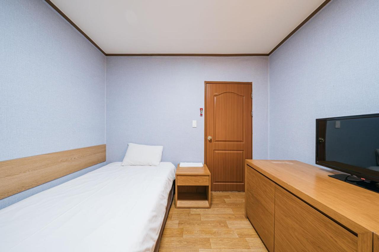 Jeju Miracle Hotel Екстер'єр фото