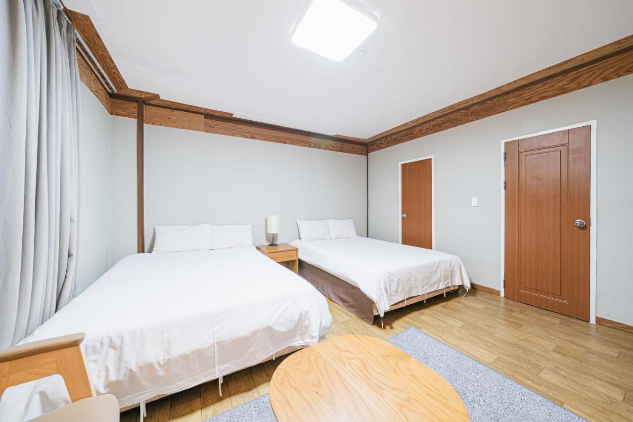 Jeju Miracle Hotel Екстер'єр фото
