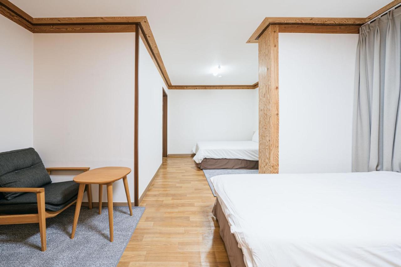 Jeju Miracle Hotel Екстер'єр фото