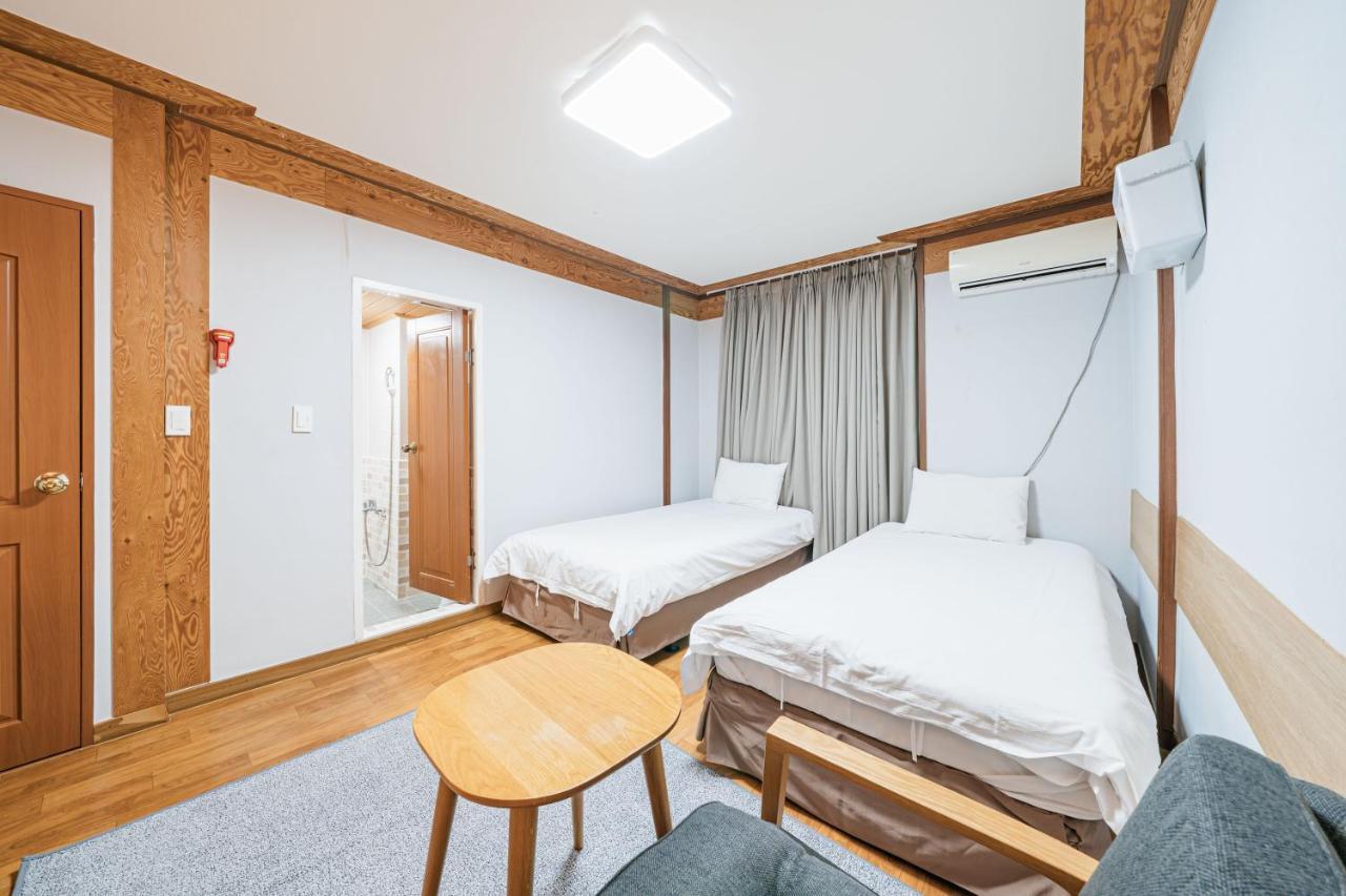 Jeju Miracle Hotel Екстер'єр фото