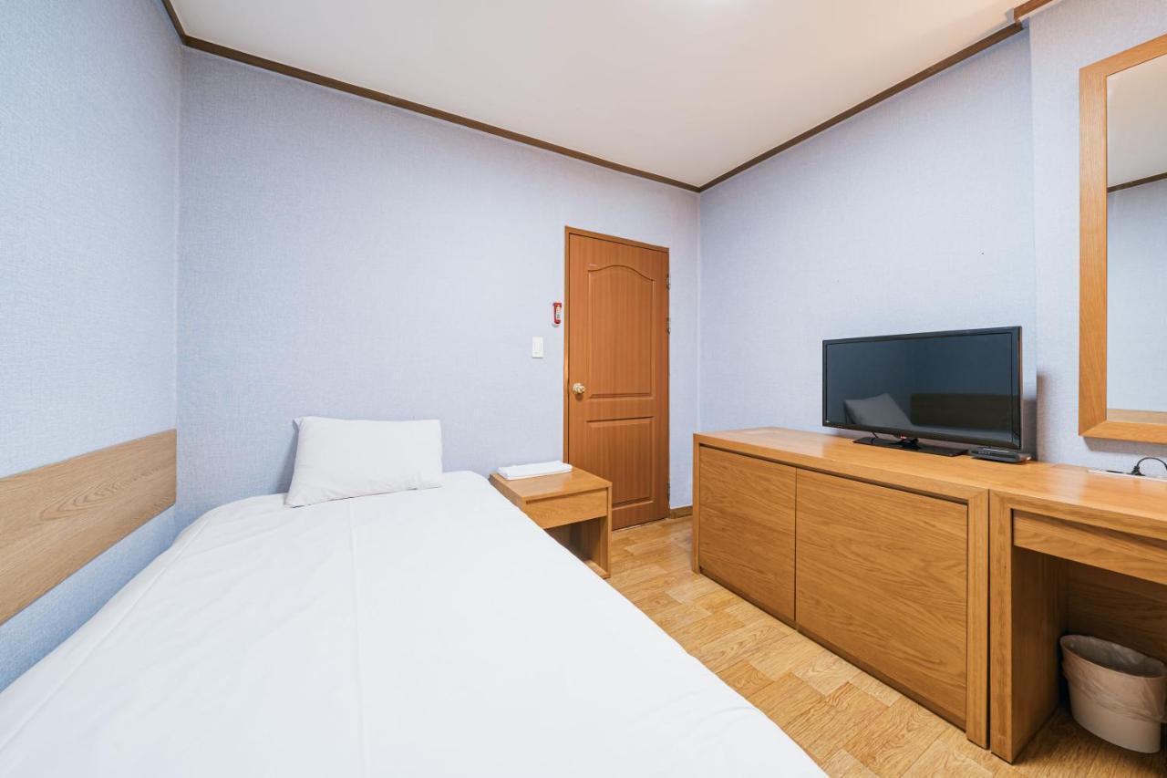 Jeju Miracle Hotel Екстер'єр фото