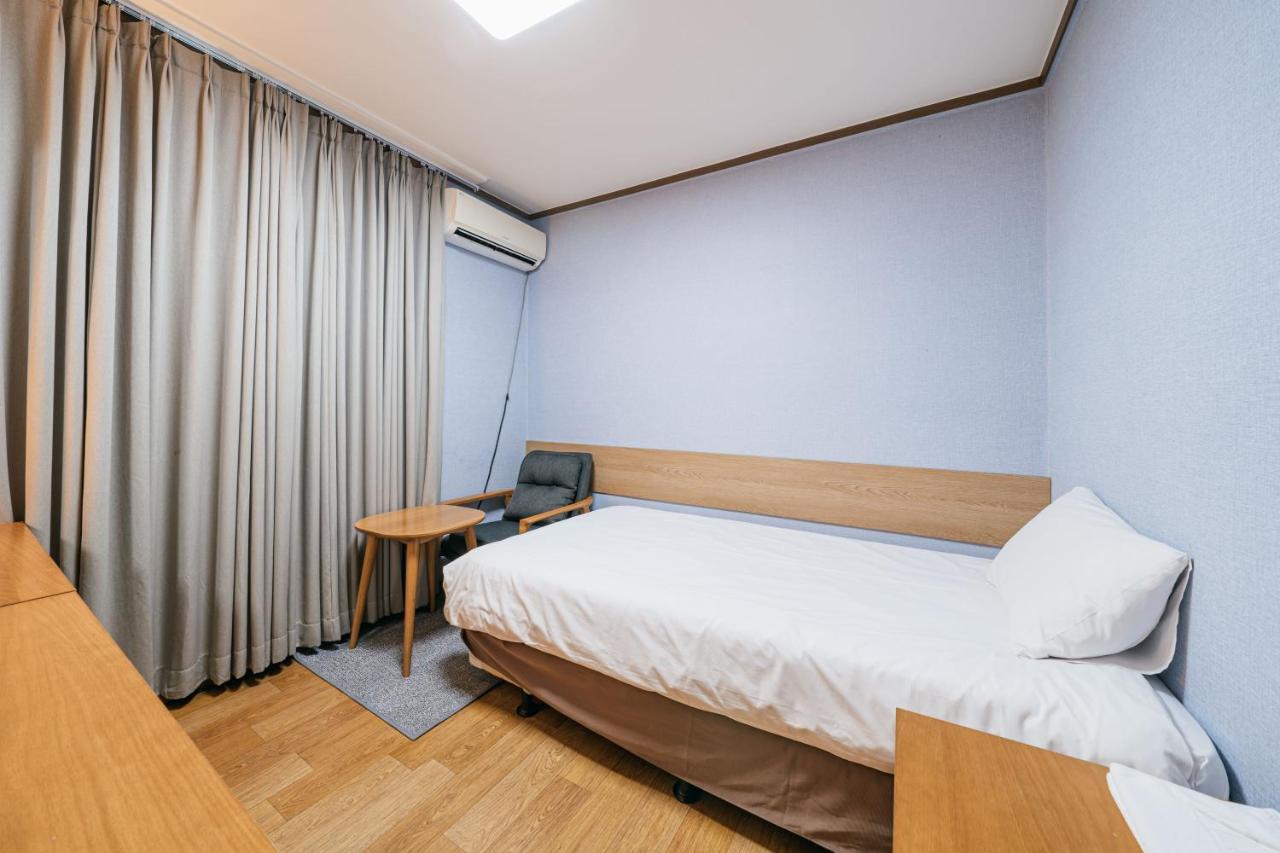 Jeju Miracle Hotel Екстер'єр фото