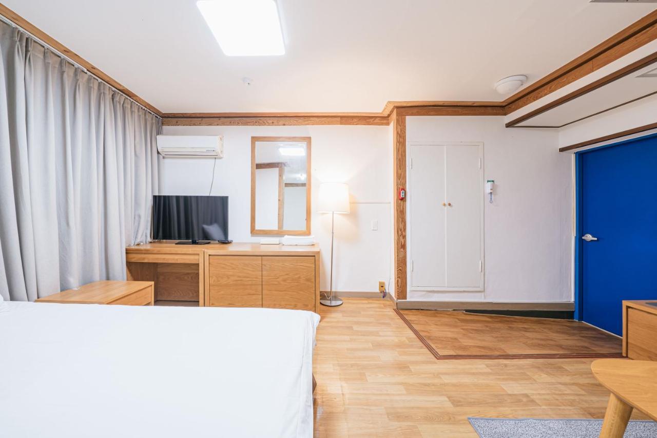 Jeju Miracle Hotel Екстер'єр фото