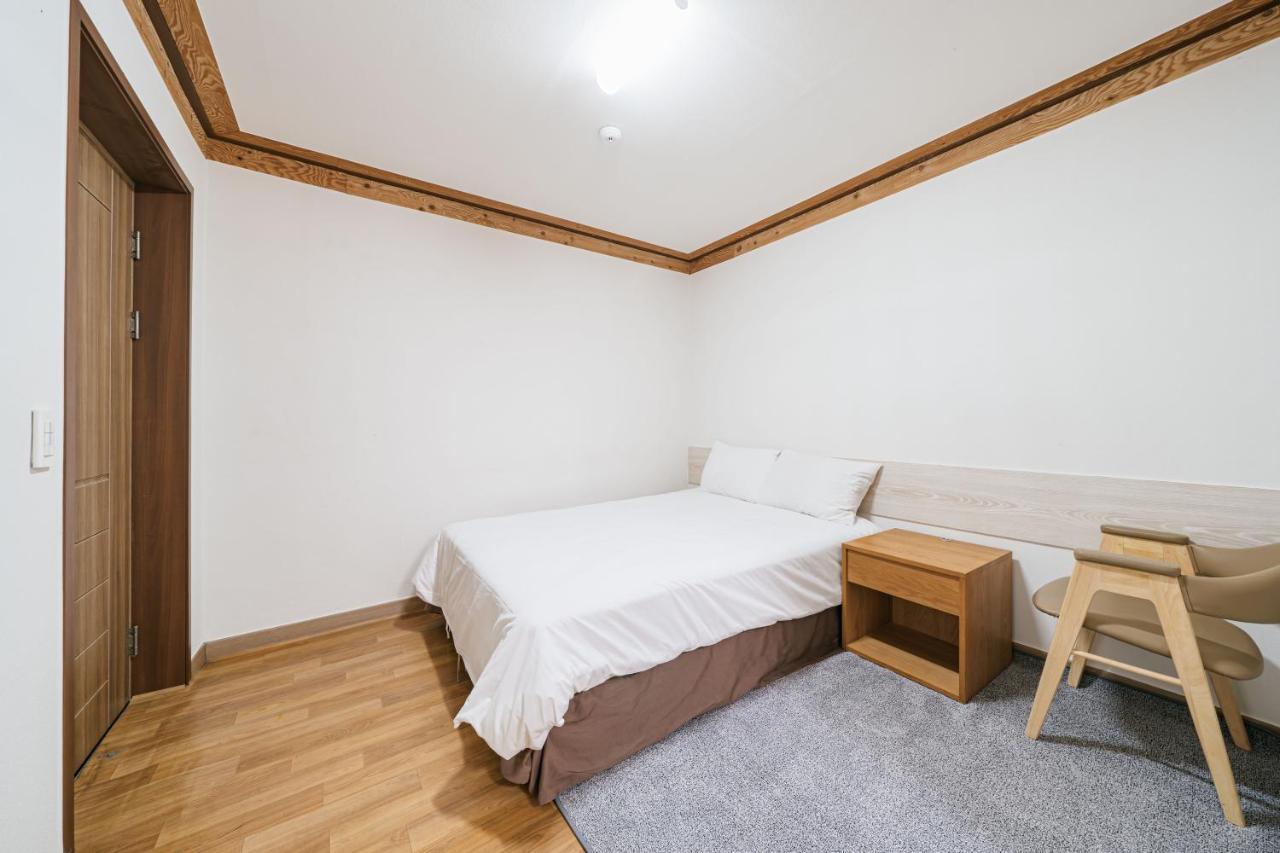 Jeju Miracle Hotel Екстер'єр фото