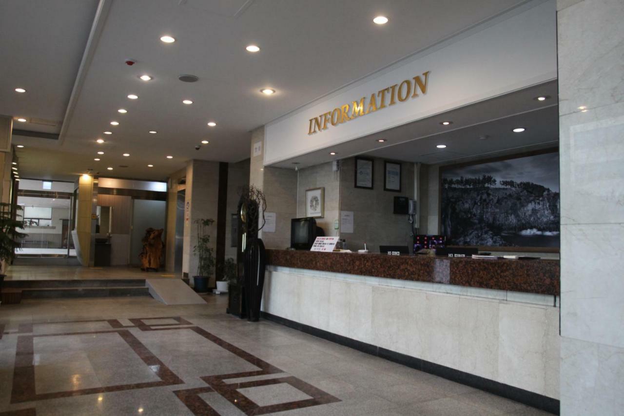 Jeju Miracle Hotel Екстер'єр фото